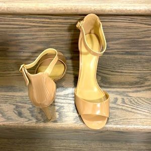 Michael kors beautiful beige high heels